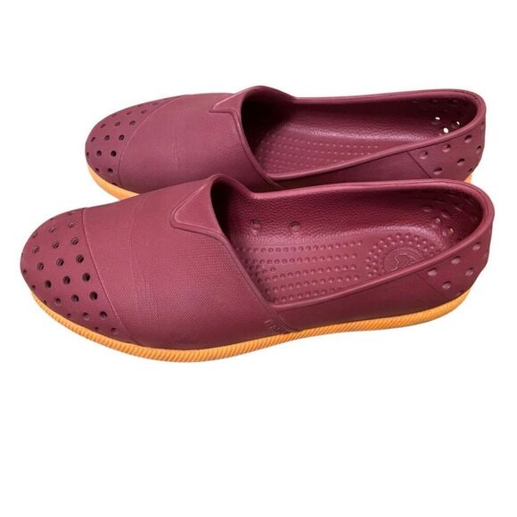 NATIVE Keep It Lite Water Shoes Size 7 - Picture 1 of 5